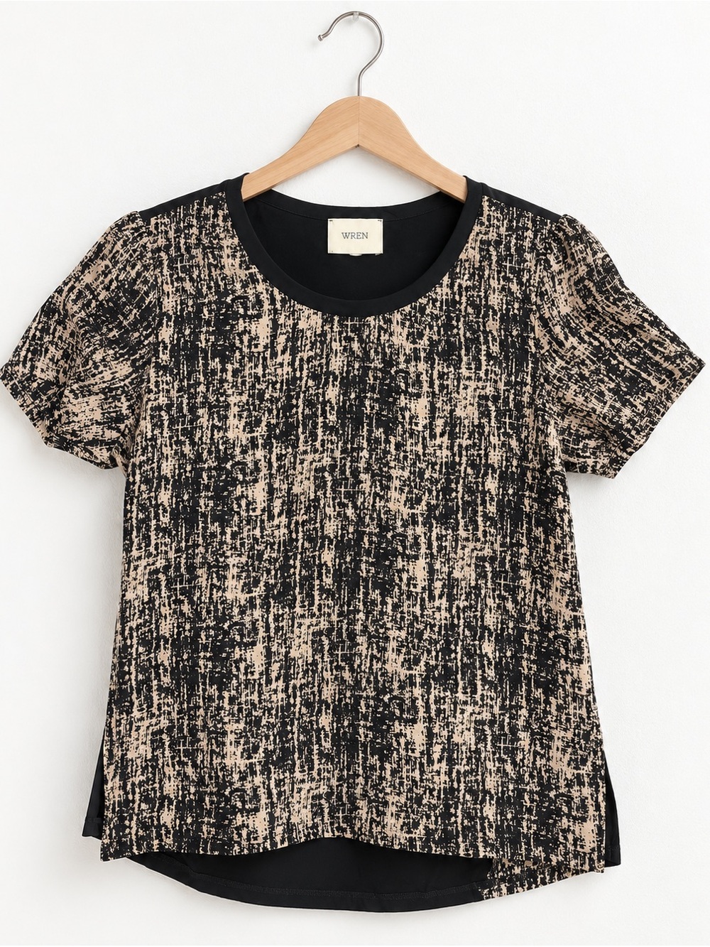 Wren Black and Beige Patterned Short Sleeve Tee